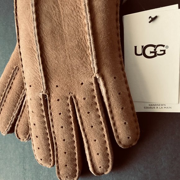 UGG Women's Classic Suede Shearling Lined Perforated Gloves NWT Size Medium - Picture 6 of 6